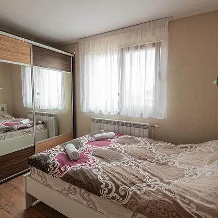 Къща за гости Borovets *